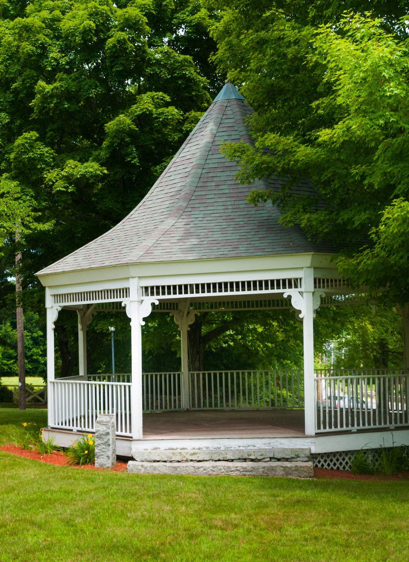 Charming Park Gazebo – Paint by Numbers