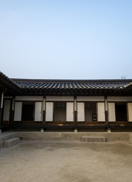 Serene Korean Courtyard – Paint by Numbers